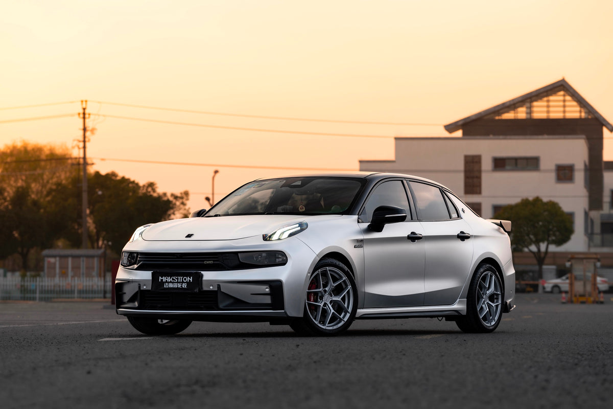 Lynk & Co 03+ fitted with Makstton FF FK07 wheels, installation view 2