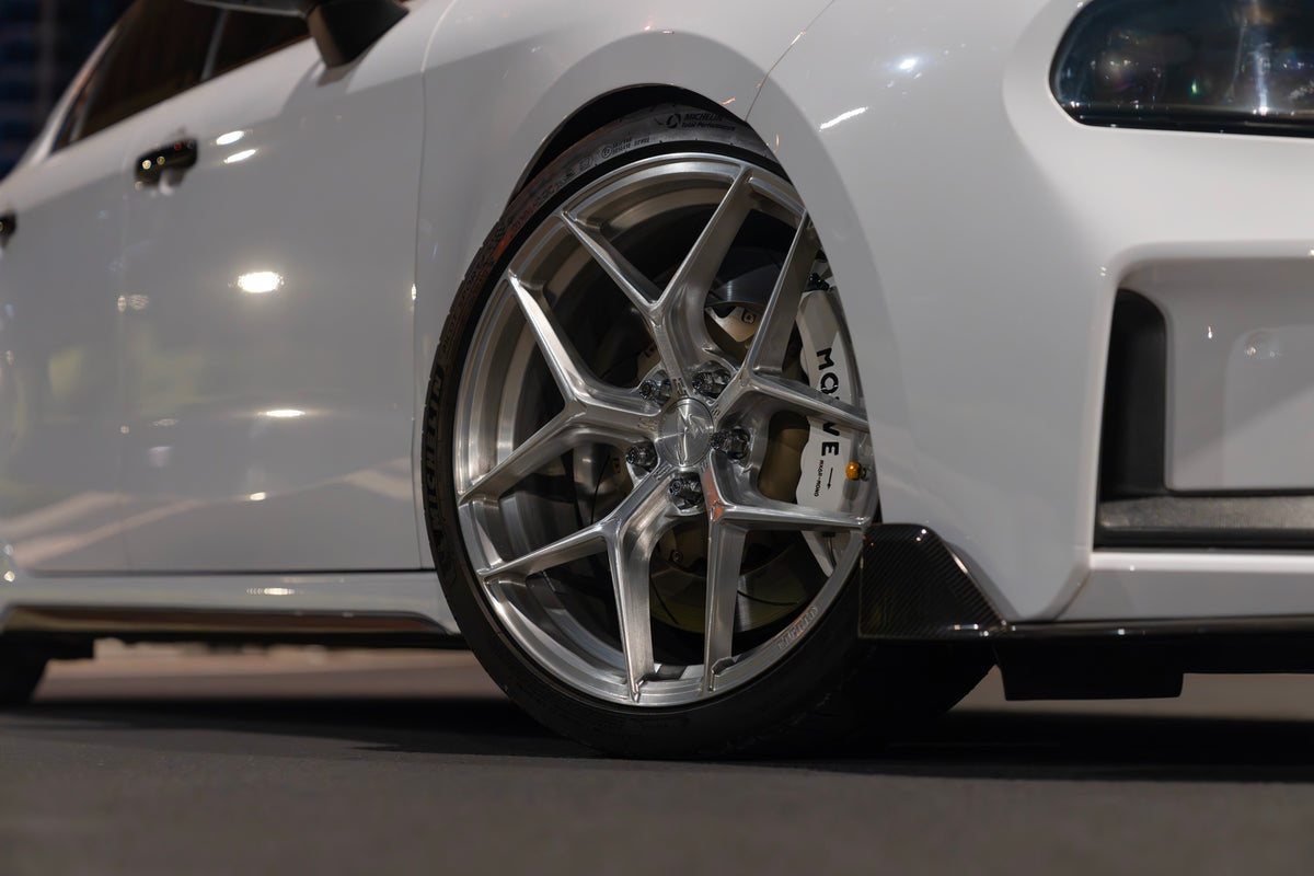 Lynk & Co 03+ fitted with Makstton FF FK07 wheels, installation view 6