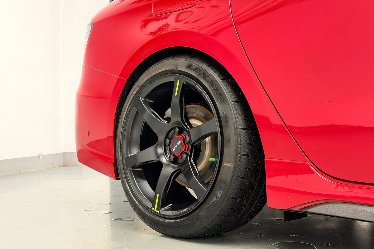 Lynk & Co 03+ fitted with Makstton FF MR6 wheels, installation view 6