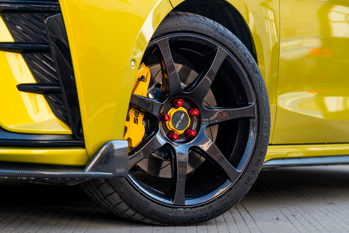 Lynk & Co 03+ fitted with Makstton FF MR7 wheels, installation view 6