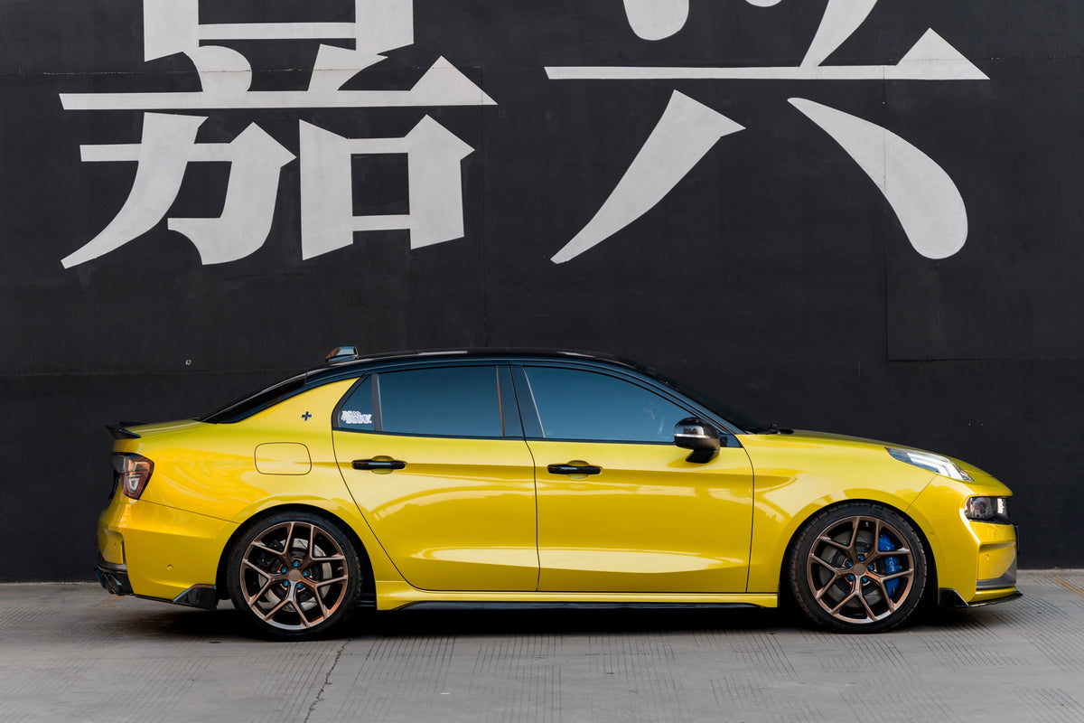 Lynk & Co 03+ fitted with Makstton FG FK07RL wheels, installation view 1