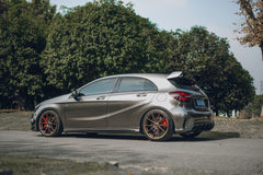 Mercedes-Benz A45 AMG fitted with Makstton FF 011 wheels, installation view 2