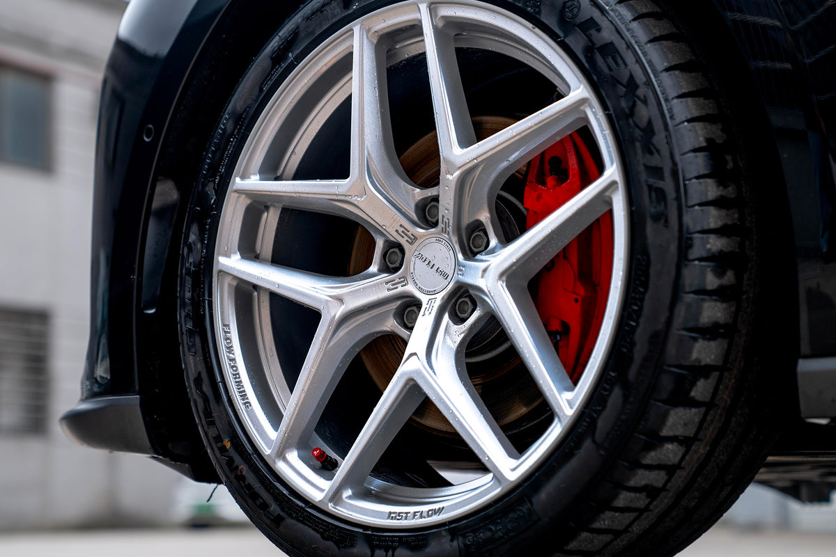 NIO ET5 fitted with Makstton FF FK07T wheels, installation view 3