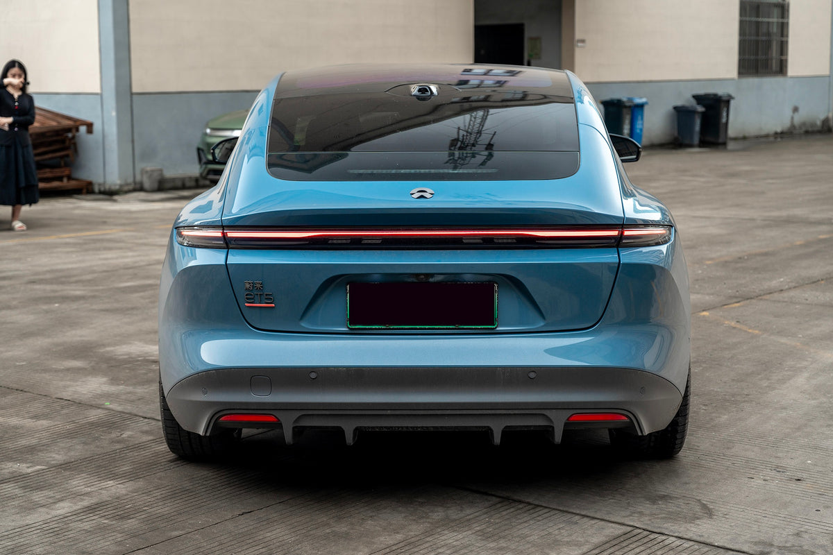 NIO ET5 fitted with Makstton FF FK07T wheels, installation view 3