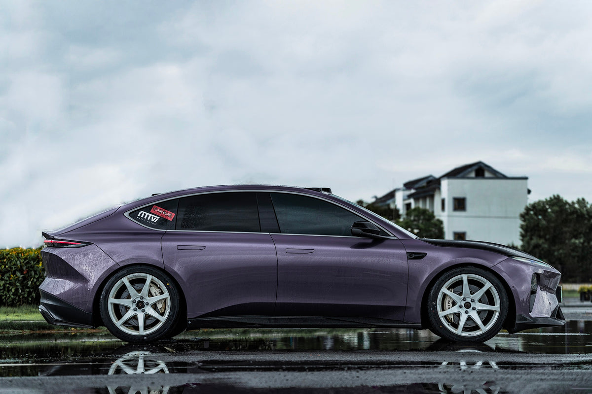 NIO ET5 fitted with Makstton FG MR7 wheels, installation view 1
