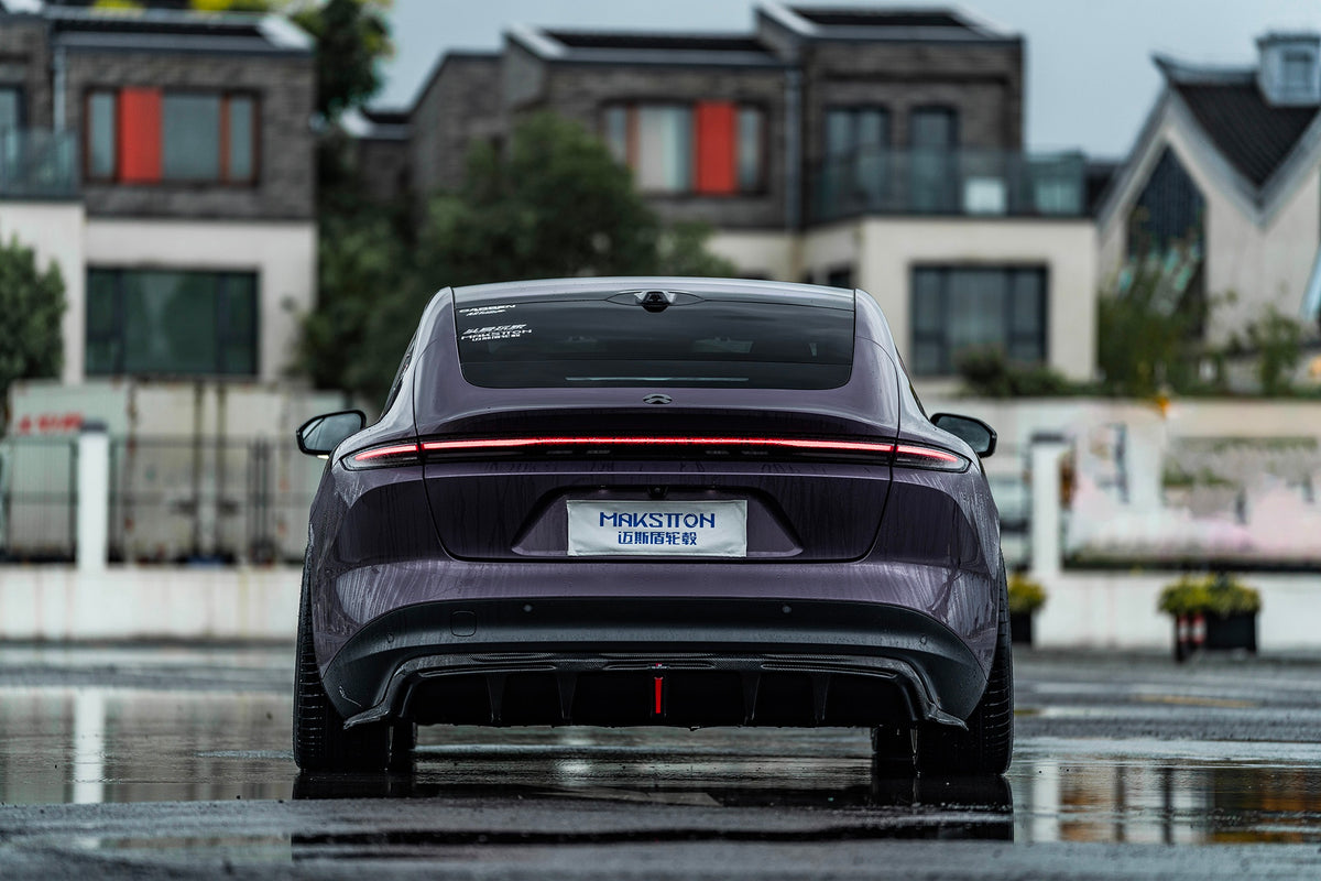 NIO ET5 fitted with Makstton FG MR7 wheels, installation view 5