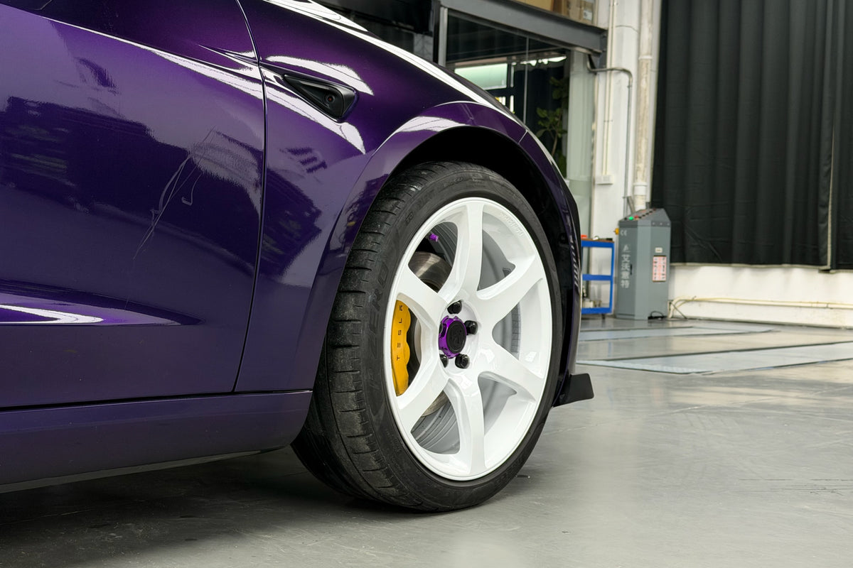 Tesla MODEL 3 fitted with Makstton FF MR6 wheels, installation view 3