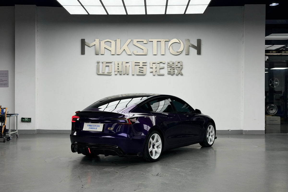 Tesla MODEL 3 fitted with Makstton FF MR6 wheels, installation view 5