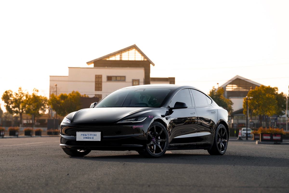 Tesla MODEL 3 fitted with Makstton FF MR7 wheels, installation view 2