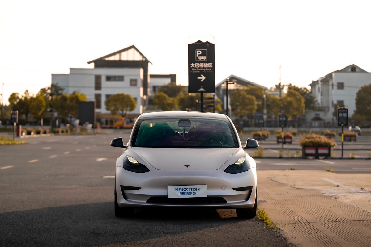 Tesla MODEL 3 fitted with Makstton FG MR7 MONO wheels, installation view 4