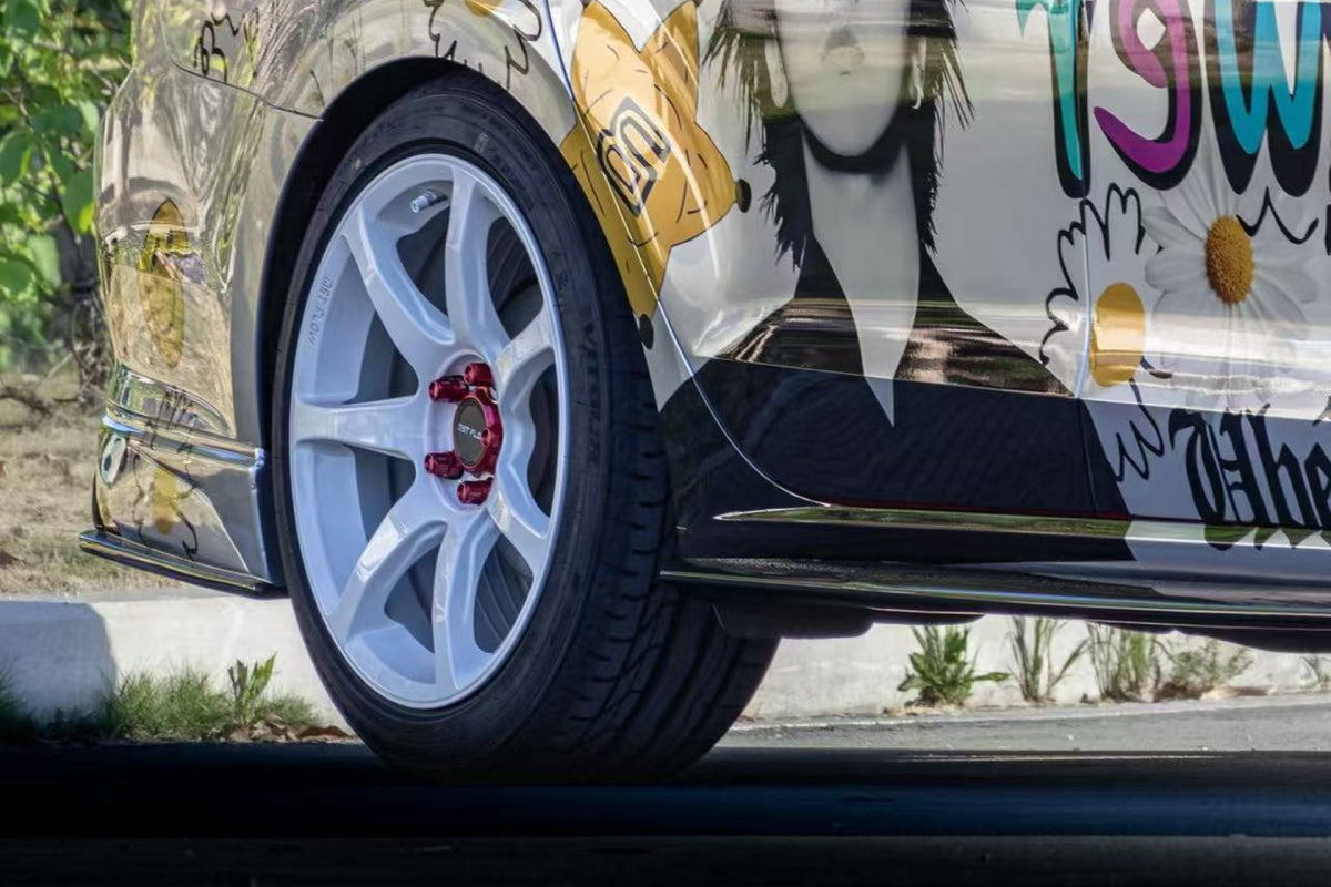 Volkswagen Lamando fitted with Makstton FF MR7 wheels, installation view 4