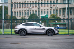 Xiaomi YU7 fitted with Makstton FG FK07RS wheels, installation view 1