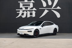 Xpeng P7 fitted with Makstton FF FK08 wheels, installation view 2