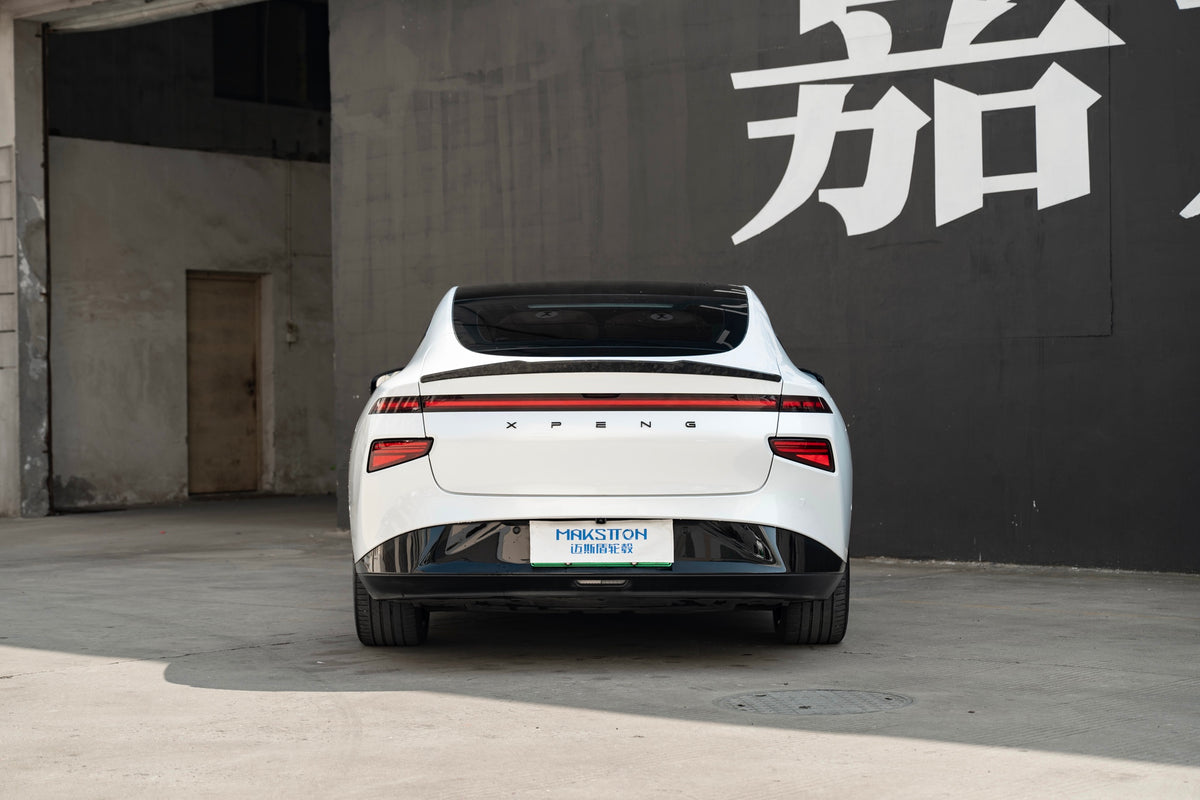 Xpeng P7 fitted with Makstton FF FK08 wheels, installation view 5