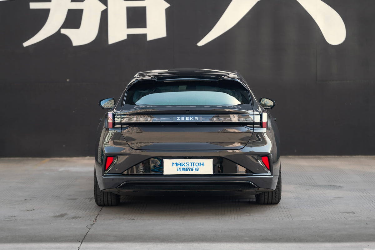 Zeekr 001 fitted with Makstton FG FK07R wheels, installation view 5