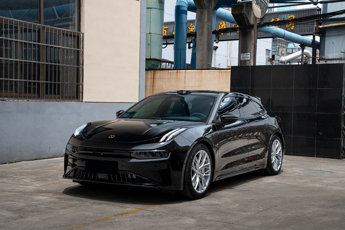 Zeekr 001 fitted with Makstton FG FK08 wheels, installation view 4