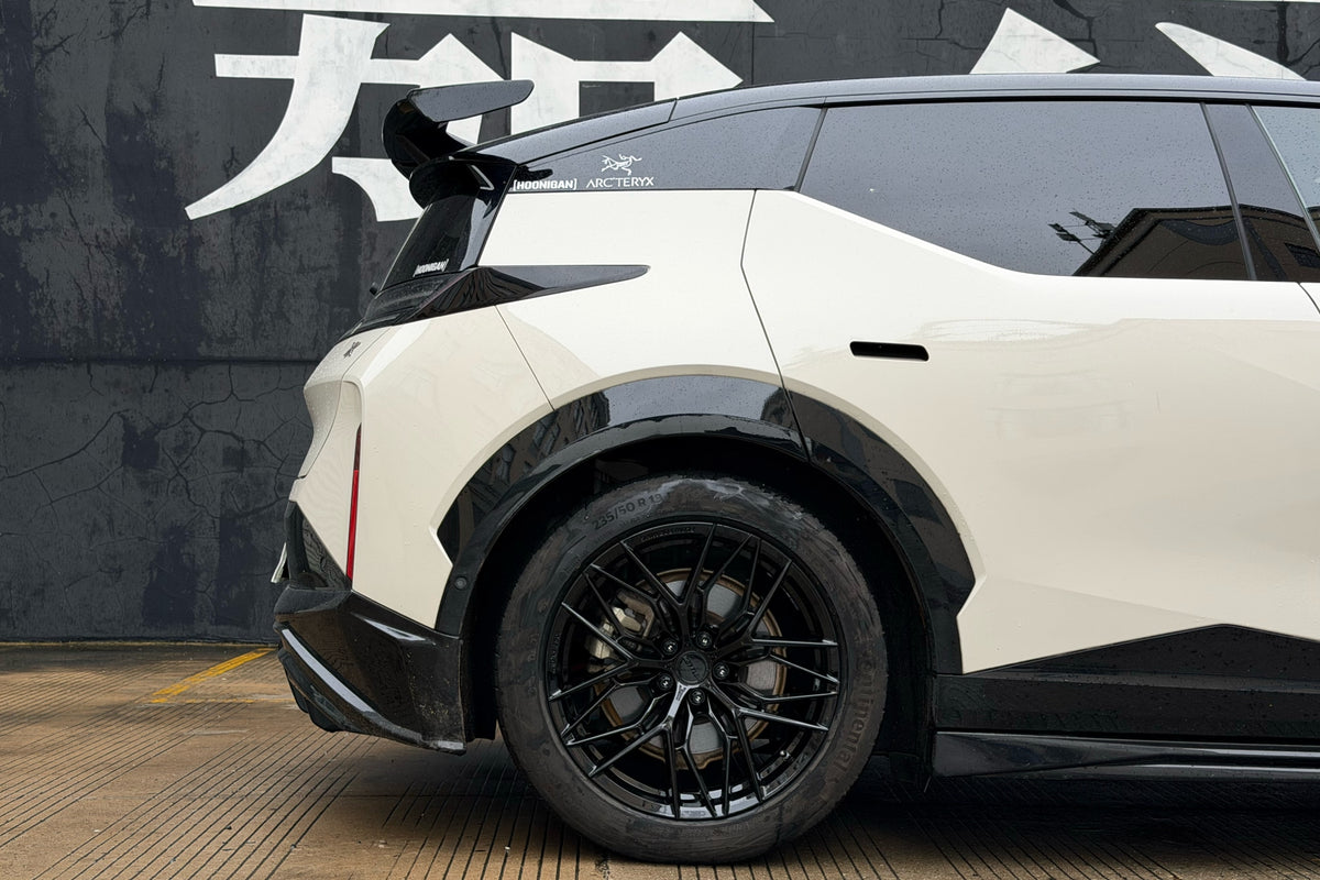 Zeekr X fitted with Makstton FF FK08 wheels, installation view 5